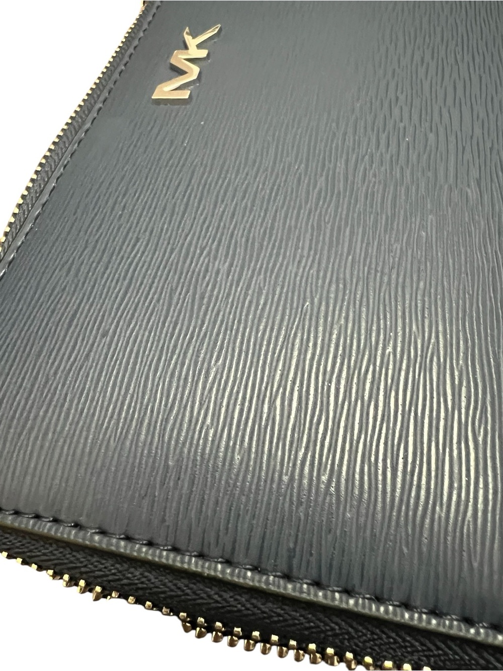 Fathers Day! Michael Kors Navy Textured MK Zip-Around Cooper wallet NWT - Picture 8 of 8